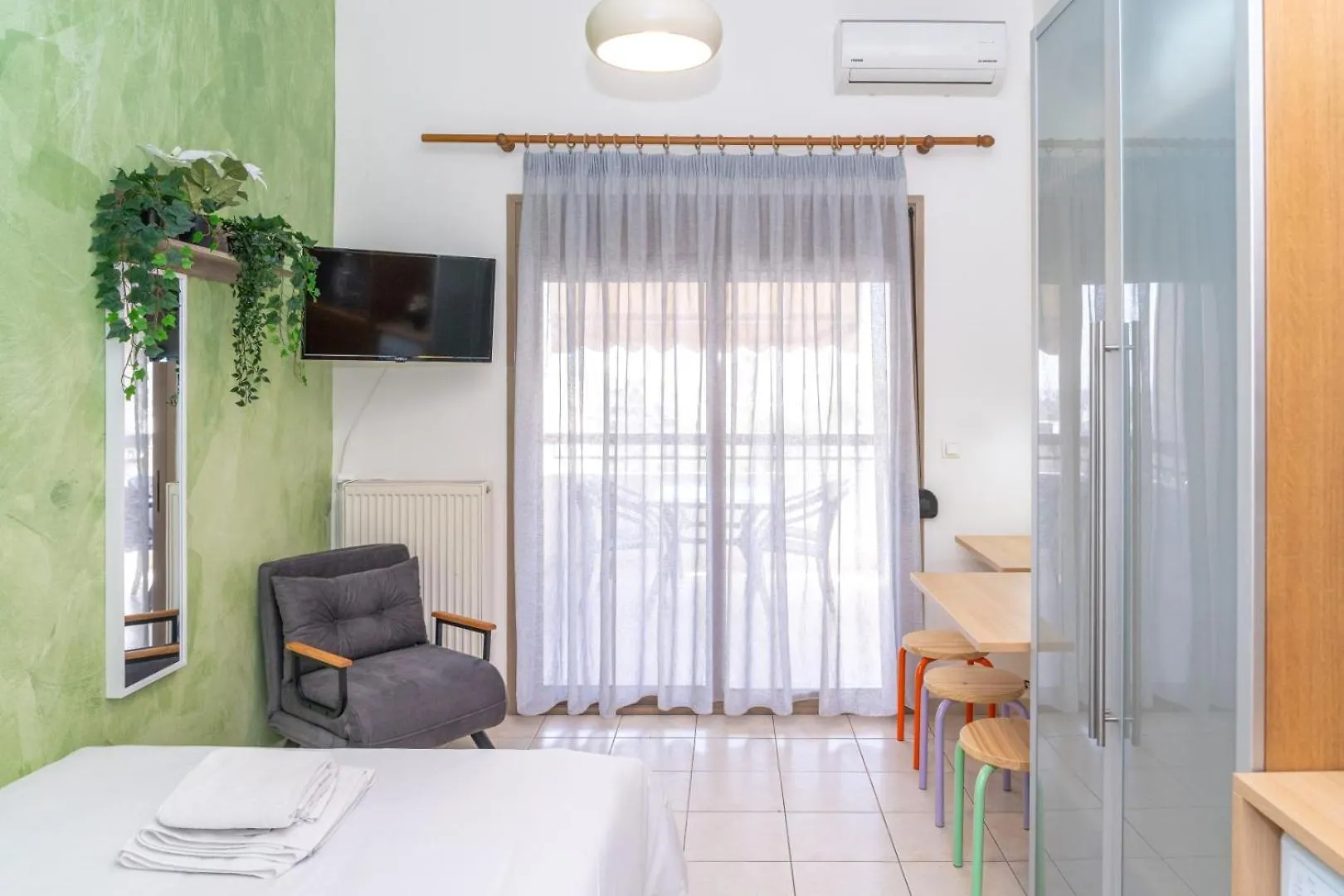 Kosmos Sercvice Apartment Beautiful Studio 2 With Additional Cost Parking Thessaloníki