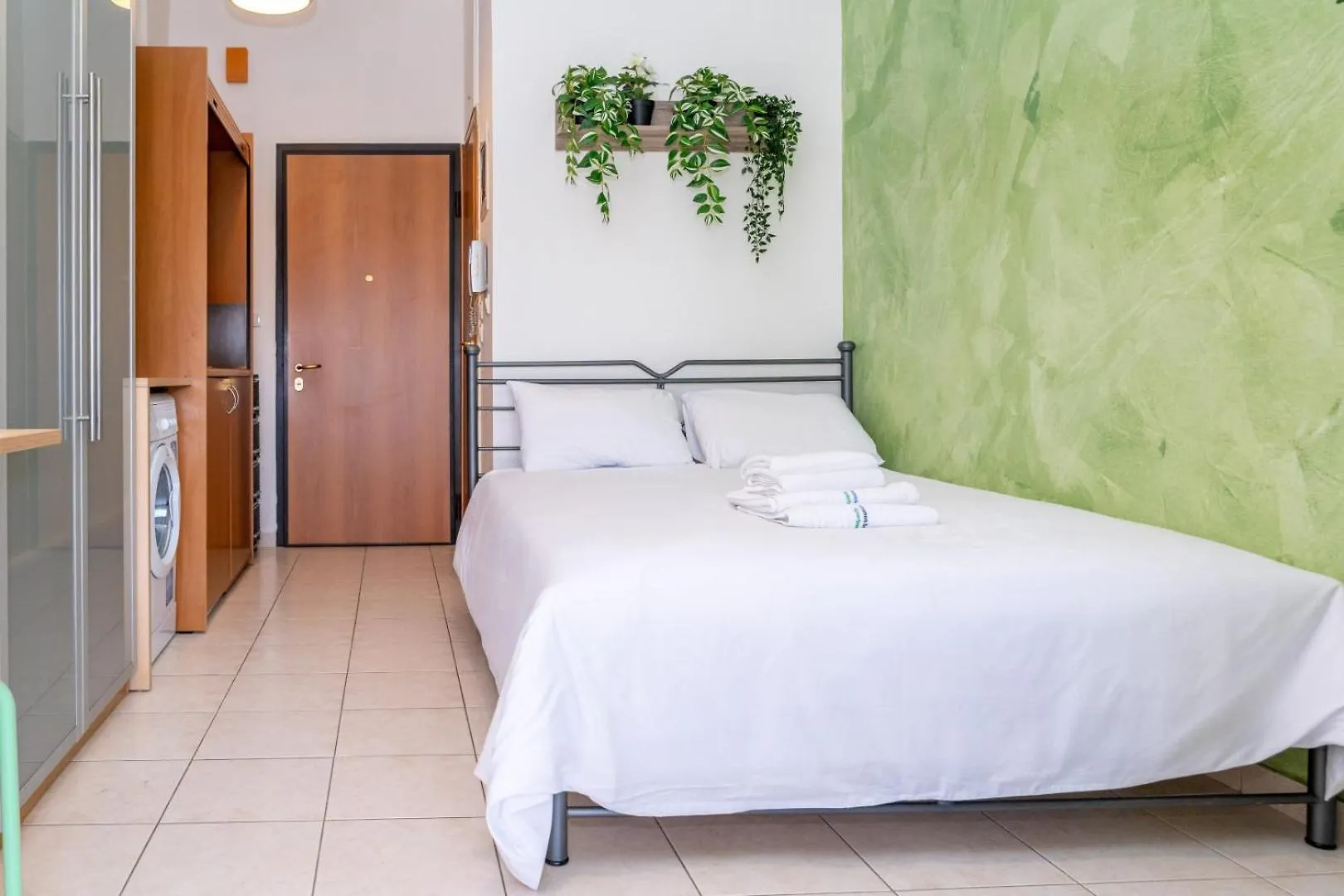 Kosmos Sercvice Apartment Beautiful Studio 2 With Additional Cost Parking Selanik